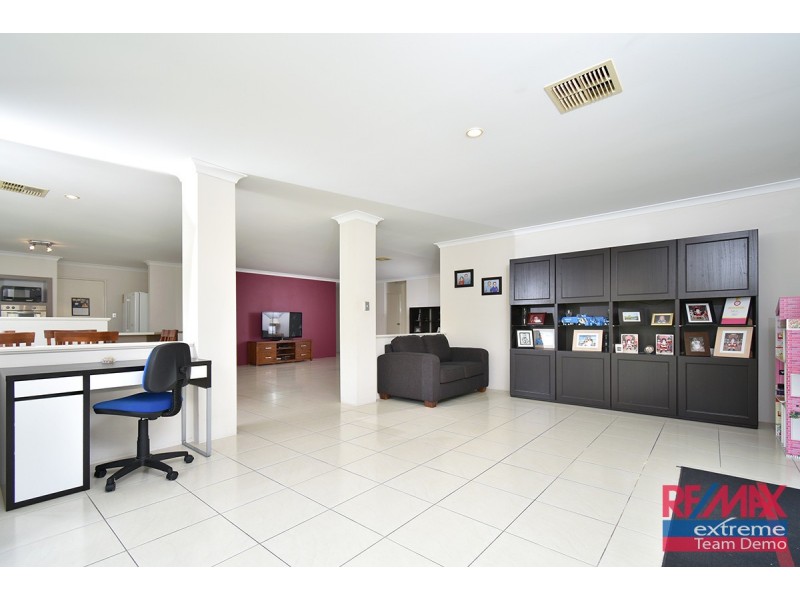 5 Cozens Road, Tapping WA 6065