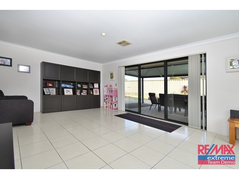 5 Cozens Road, Tapping WA 6065