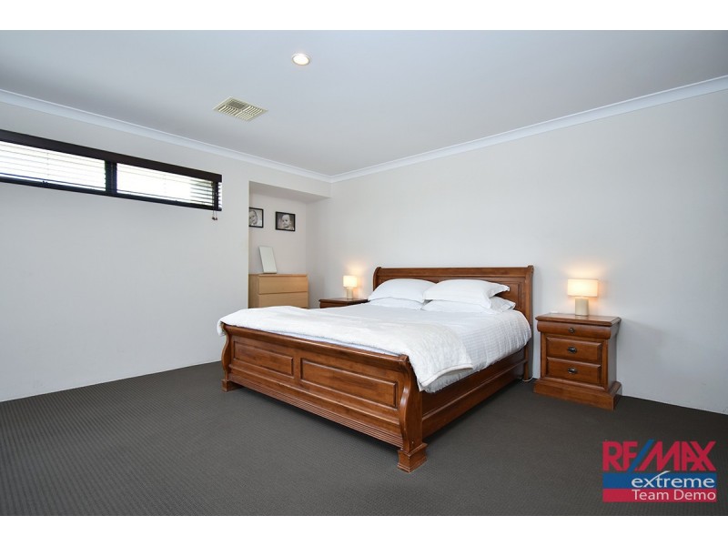 5 Cozens Road, Tapping WA 6065