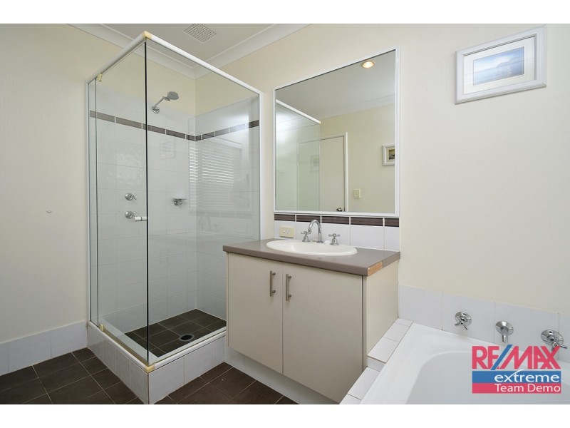 5 Cozens Road, Tapping WA 6065