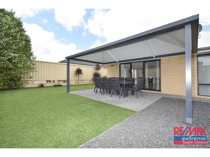 5 Cozens Road, Tapping WA 6065