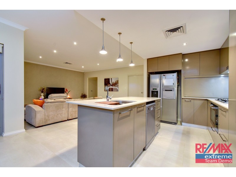 16 Lyssos Way, Tapping WA 6065