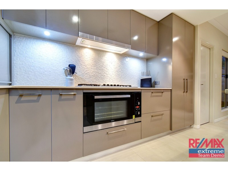 16 Lyssos Way, Tapping WA 6065