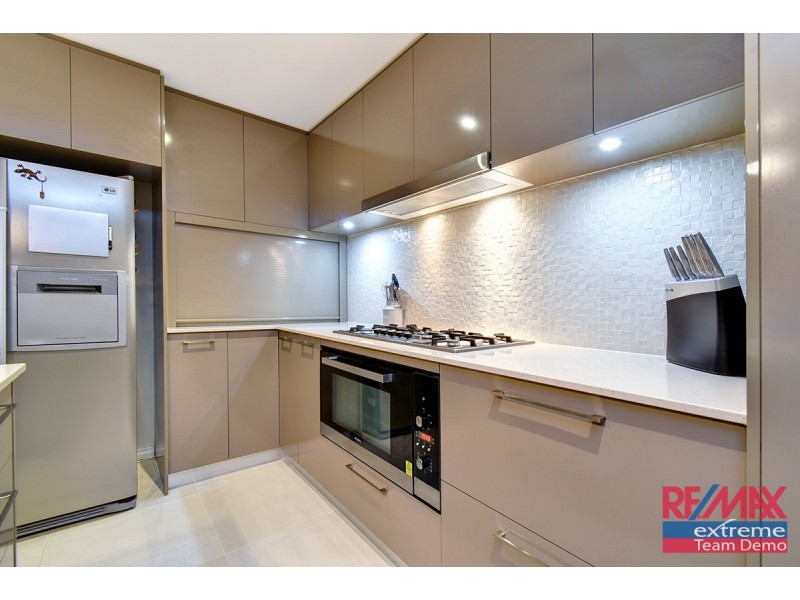 16 Lyssos Way, Tapping WA 6065