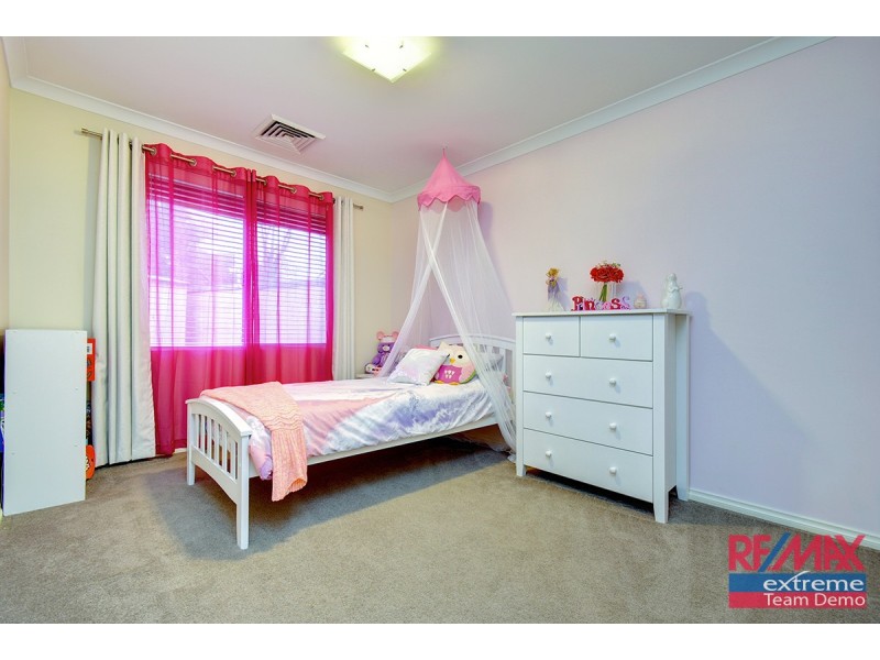 16 Lyssos Way, Tapping WA 6065