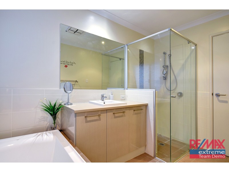 16 Lyssos Way, Tapping WA 6065