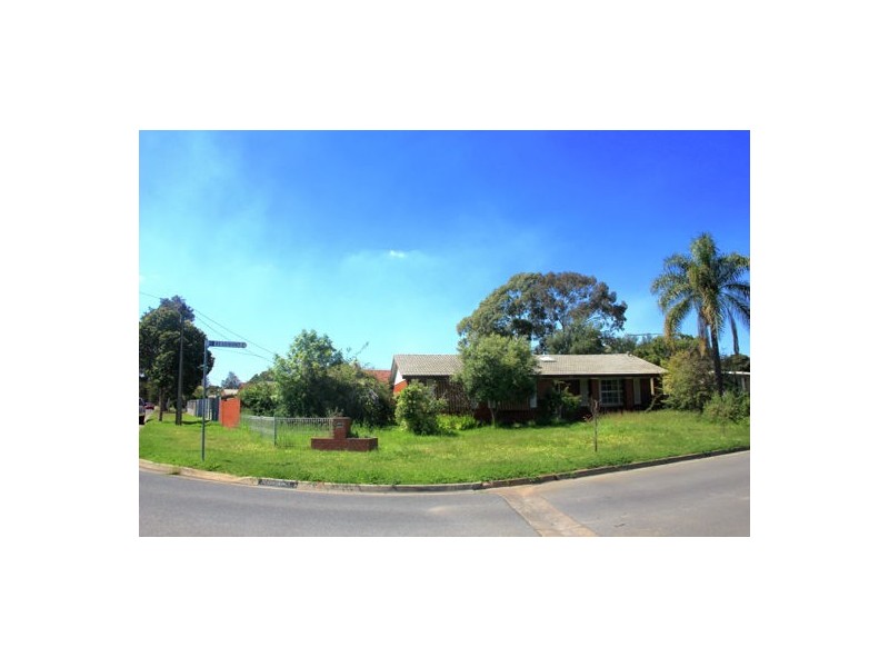2 Beaumont Court, Para Hills West SA 5096