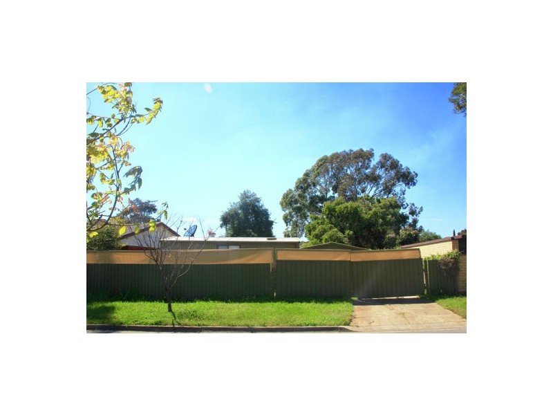 2 Beaumont Court, Para Hills West SA 5096