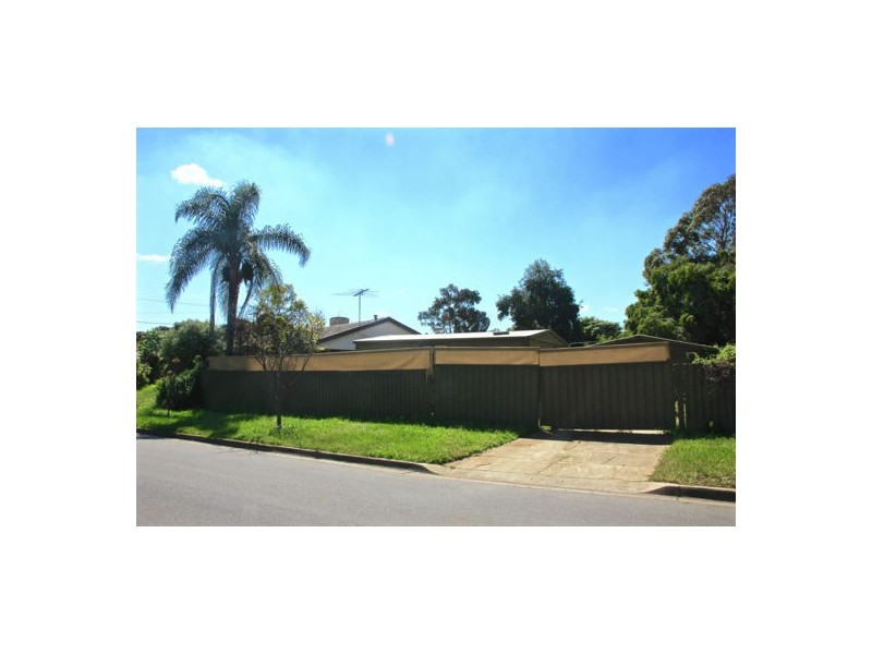 2 Beaumont Court, Para Hills West SA 5096