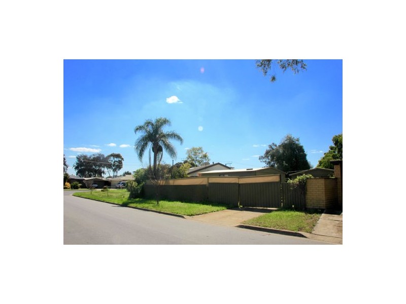 2 Beaumont Court, Para Hills West SA 5096