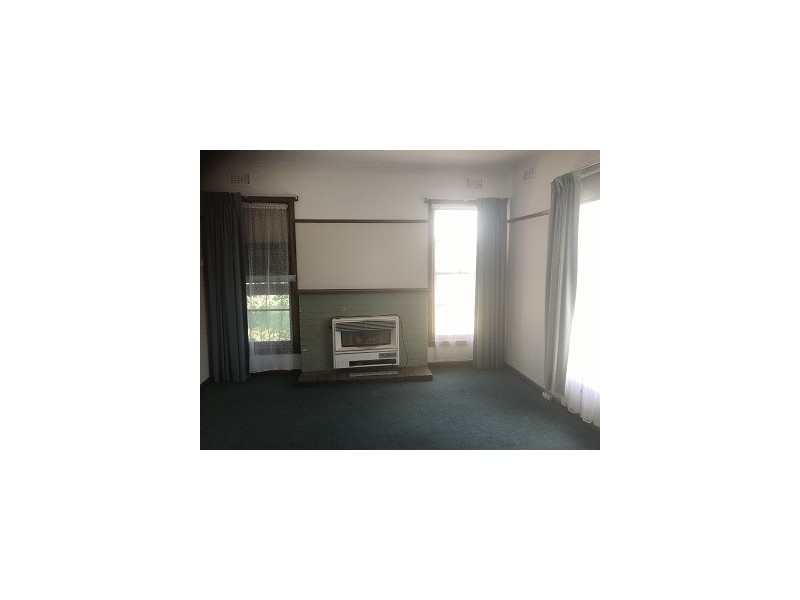 28 MacKenzie Street, Numurkah VIC 3636