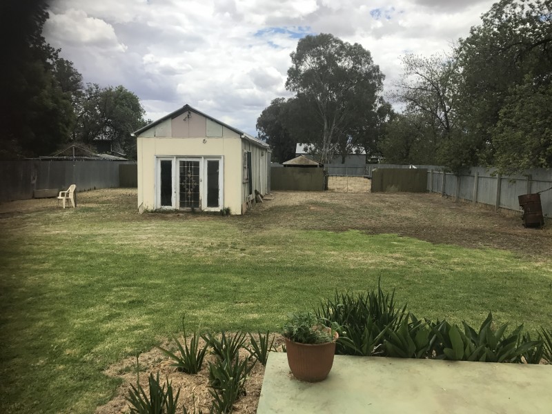 13 Townsend Street, Finley NSW 2713