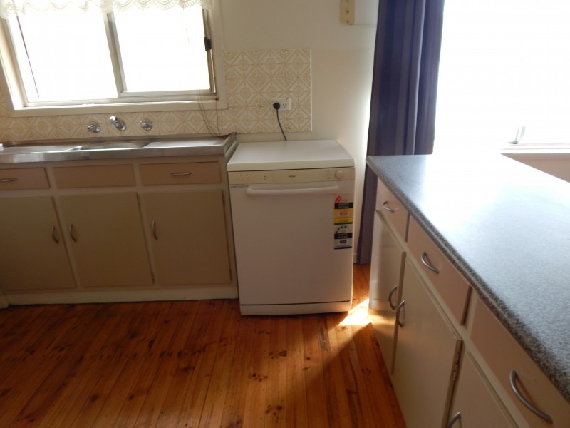 60 Buller Street, Oaklands NSW 2646