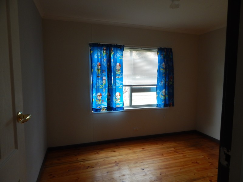 60 Buller Street, Oaklands NSW 2646