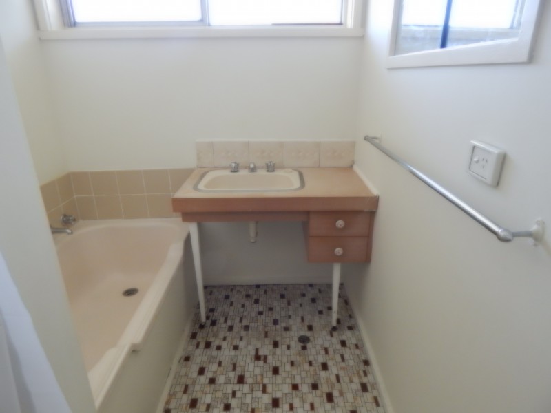 2/1-5/Unit Momolong St, Berrigan NSW 2712