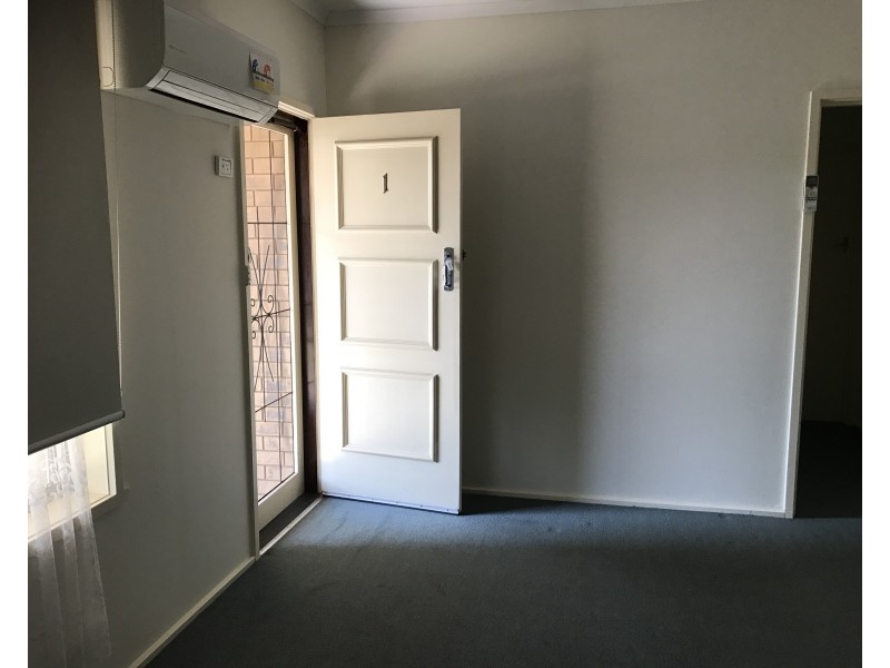 2/1-5 Momolong Street, Berrigan NSW 2712