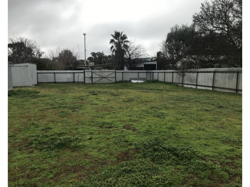 107 Mahonga Street, Jerilderie NSW 2716