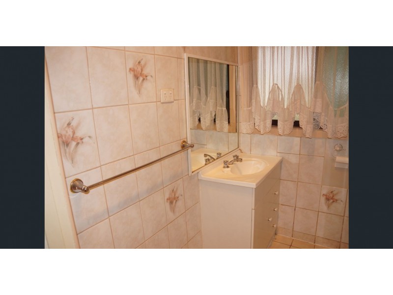 122 Mahonga Street, Jerilderie NSW 2716