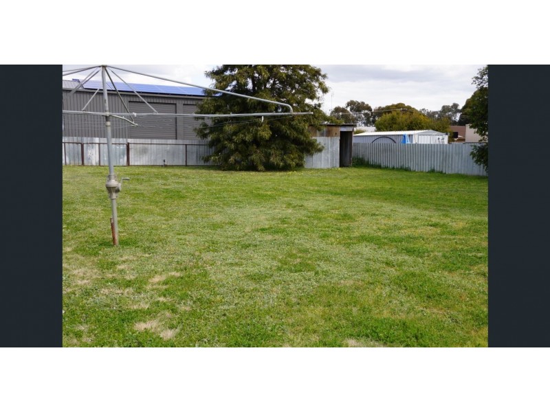 122 Mahonga Street, Jerilderie NSW 2716