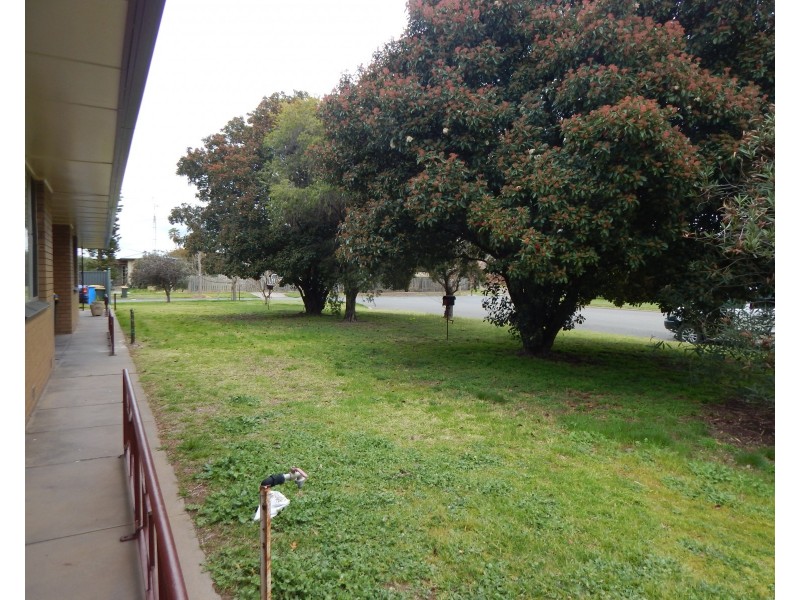 Unit 1/1-5 Momolong Street, Berrigan NSW 2712