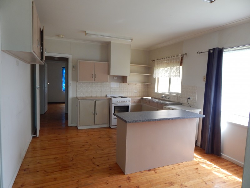 60 Buller Street, Oaklands NSW 2646