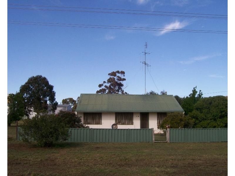 14 Flynn Street, Berrigan NSW 2712