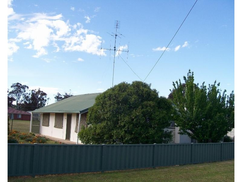 14 Flynn Street, Berrigan NSW 2712