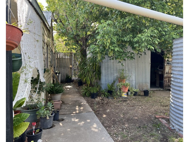 27 Barooga Street, Berrigan NSW 2712