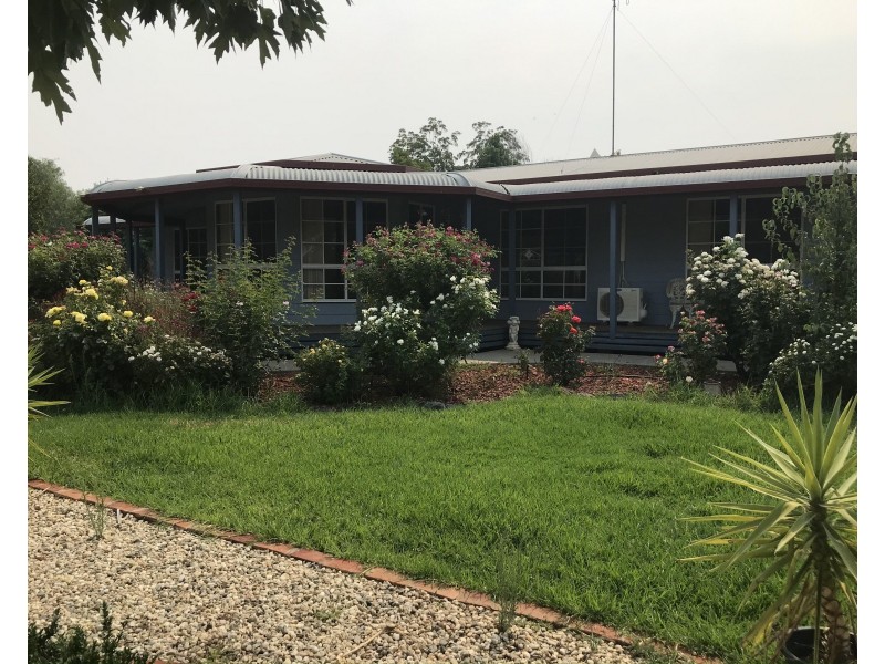 144 Jerilderie Street, Berrigan NSW 2712