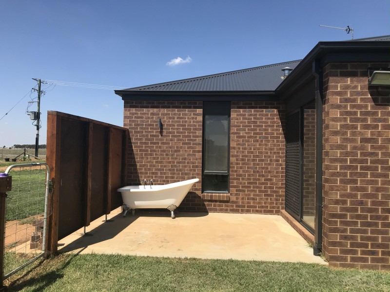 4 Rankin Road, Jerilderie NSW 2716