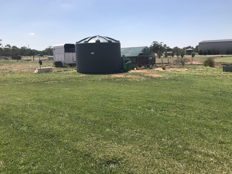 4 Rankin Road, Jerilderie NSW 2716