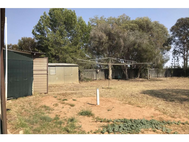 186 Showground Road, Jerilderie NSW 2716