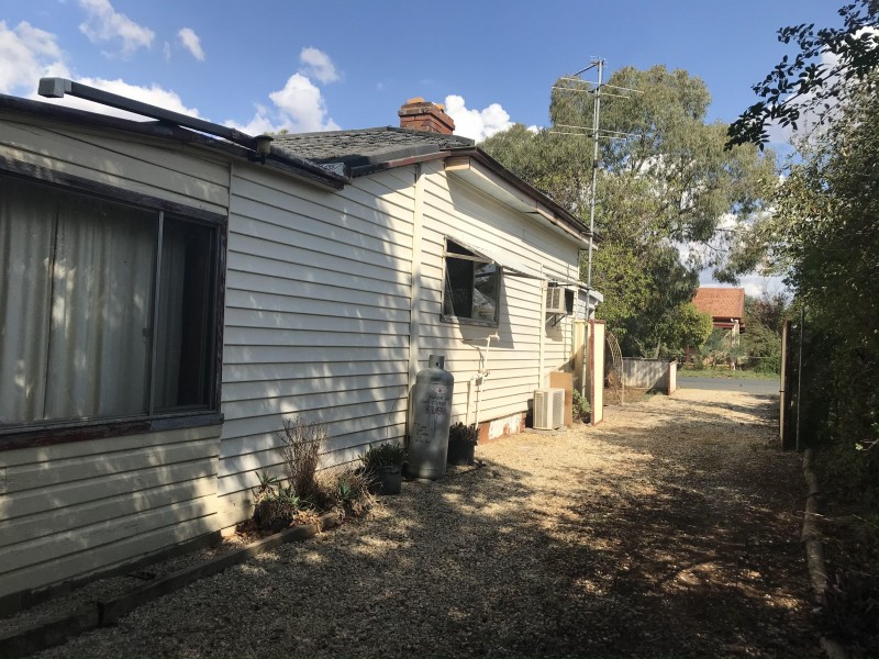 62 Milthorpe Street, Oaklands NSW 2646