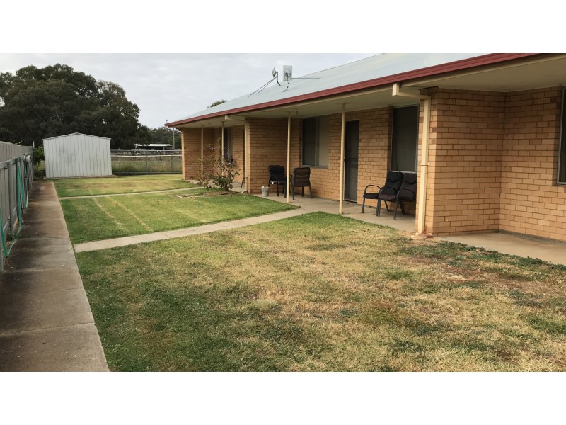 24 Bolton Street, Jerilderie NSW 2716