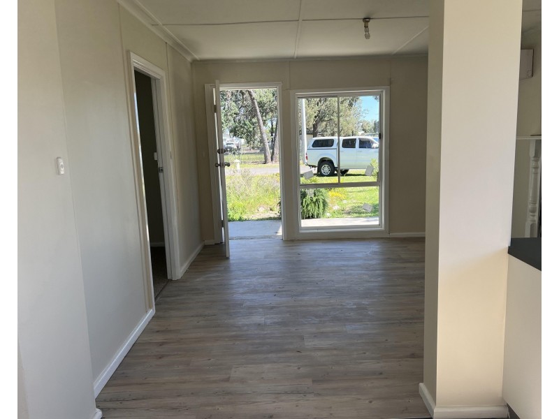 7 Horsfall Street, Berrigan NSW 2712