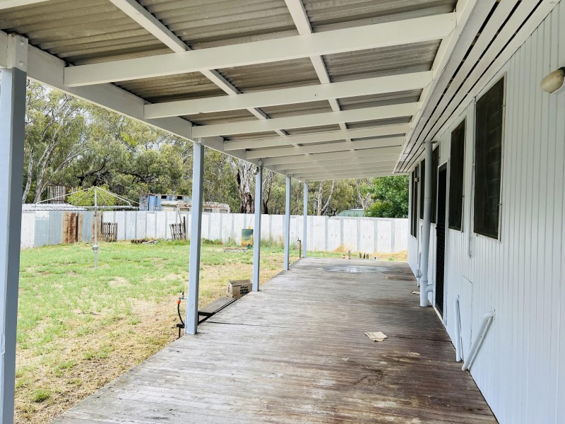 3 McDougall Street, Jerilderie NSW 2716