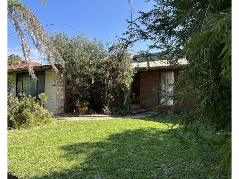 101 COREEN STREET, Jerilderie NSW 2716