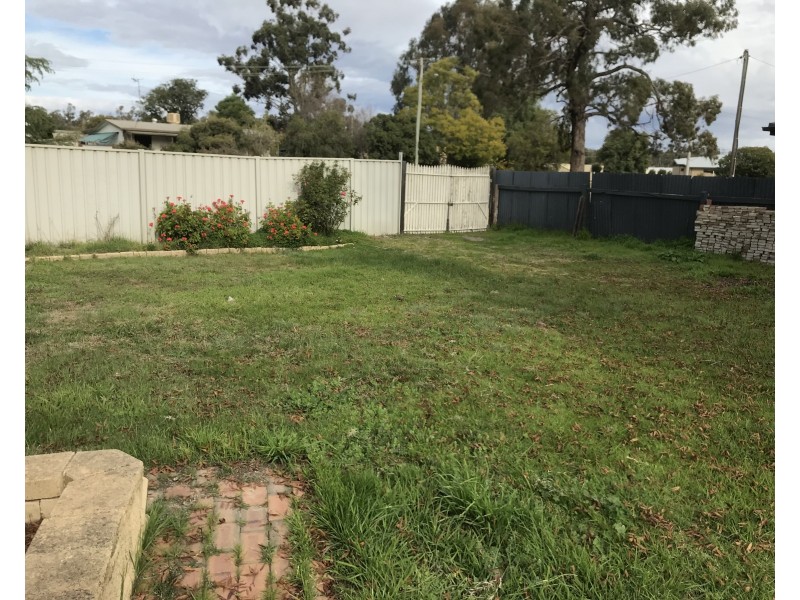 35 Banker Street, Barooga NSW 3644