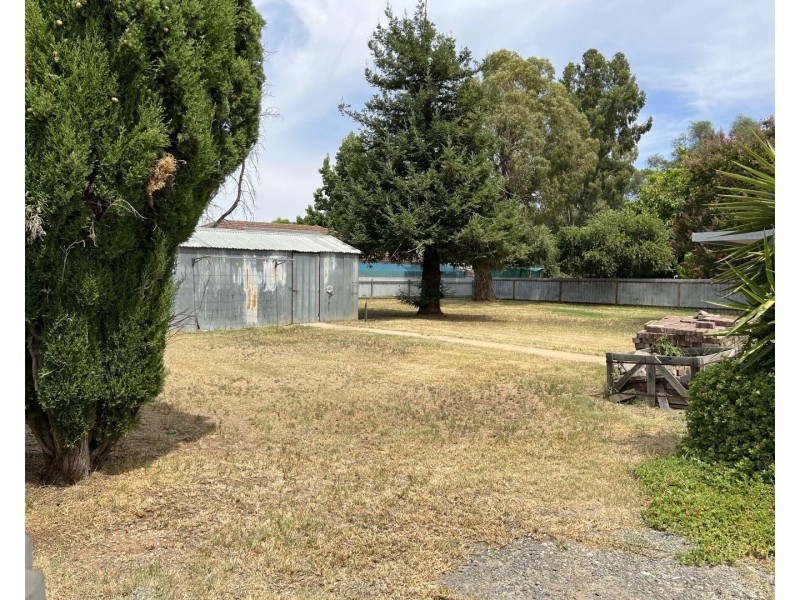 7 Horsfall Street, Berrigan NSW 2712