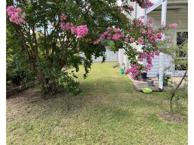 7 Horsfall Street, Berrigan NSW 2712