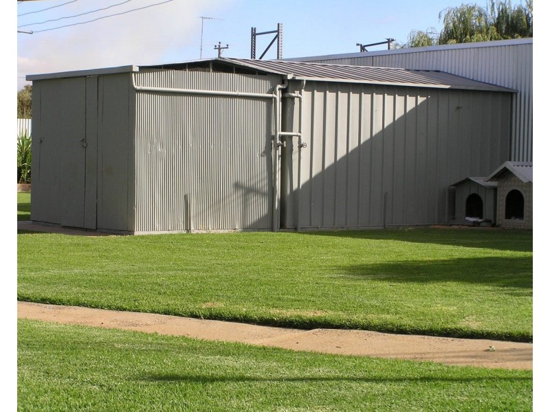 72 COREEN STREET, Jerilderie NSW 2716