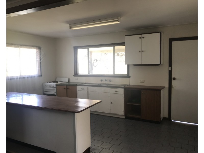 27 Barooga Street, Berrigan NSW 2712