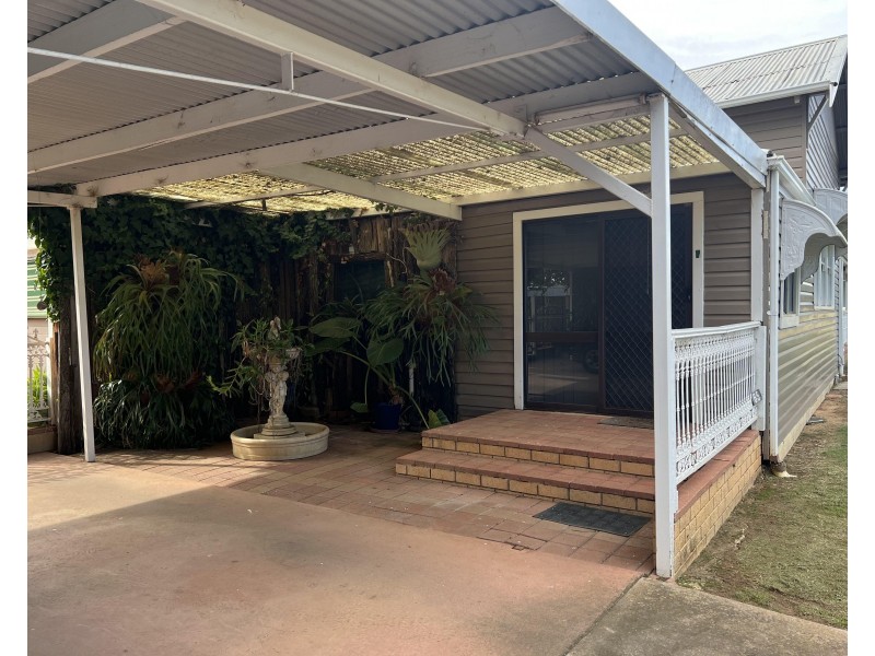 65 Coreen Street, Jerilderie NSW 2716