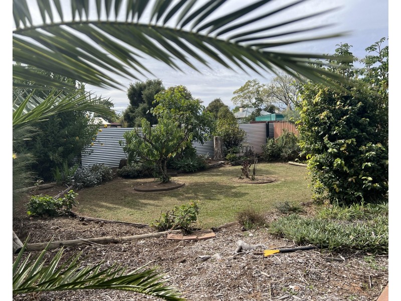 65 Coreen Street, Jerilderie NSW 2716