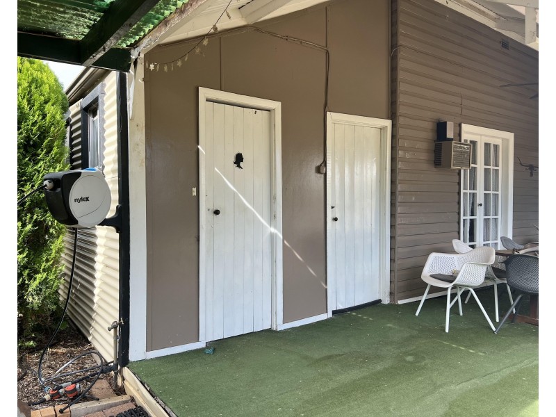 65 Coreen Street, Jerilderie NSW 2716