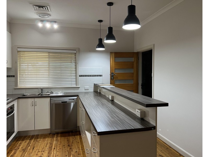 72 Coreen Street, Jerilderie NSW 2716