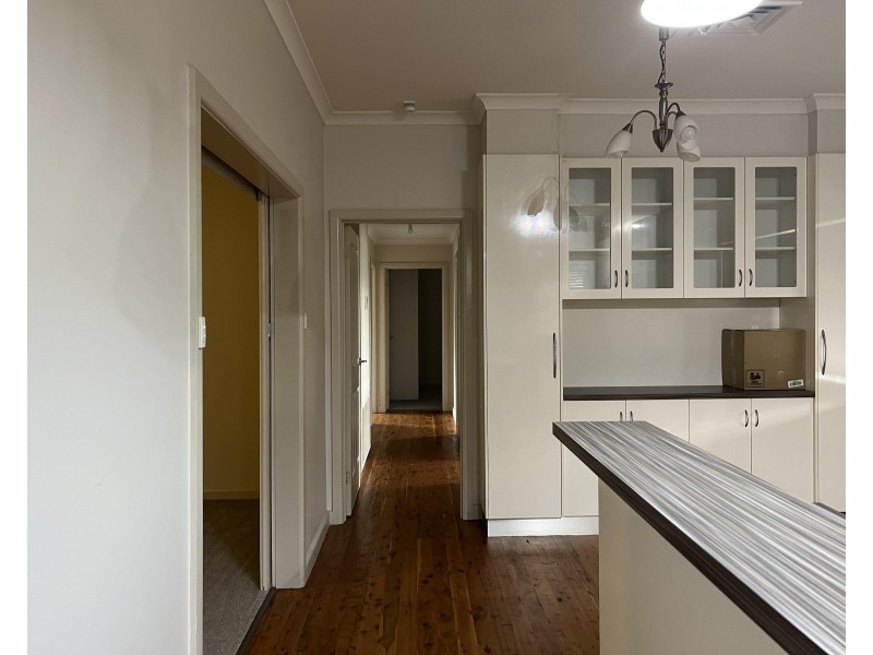 72 Coreen Street, Jerilderie NSW 2716