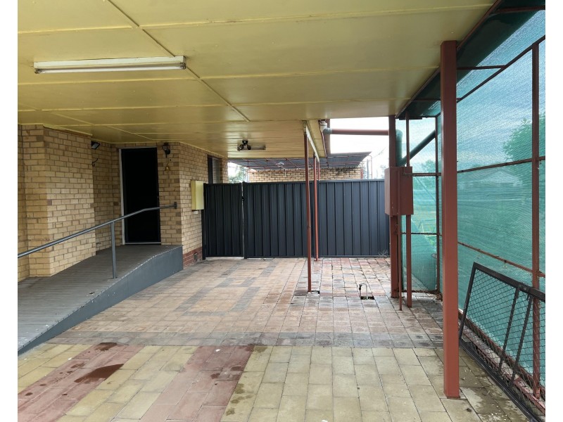 72 Coreen Street, Jerilderie NSW 2716