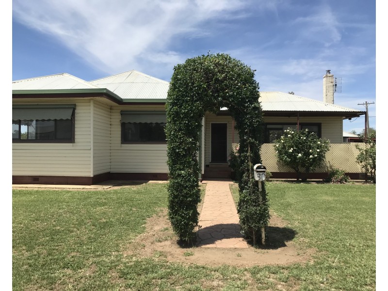 30 Southey Street, Jerilderie NSW 2716