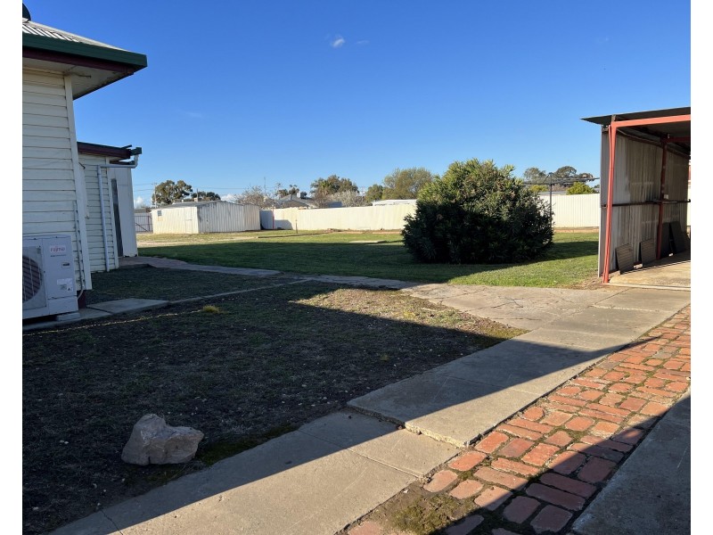 30 Southey Street, Jerilderie NSW 2716